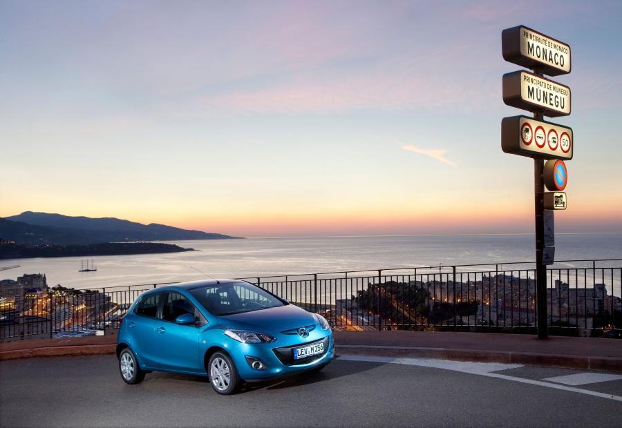  Mazda2 2010 года  (фото 8 из 183)